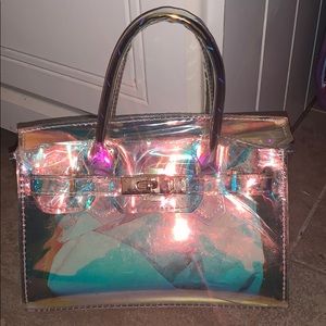 Holographic Purse